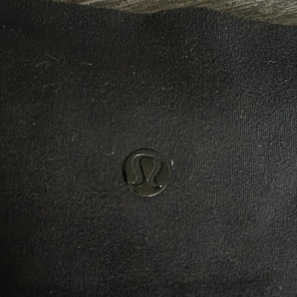 Lululemon Mesh design Leggings - Picture 2 of 5